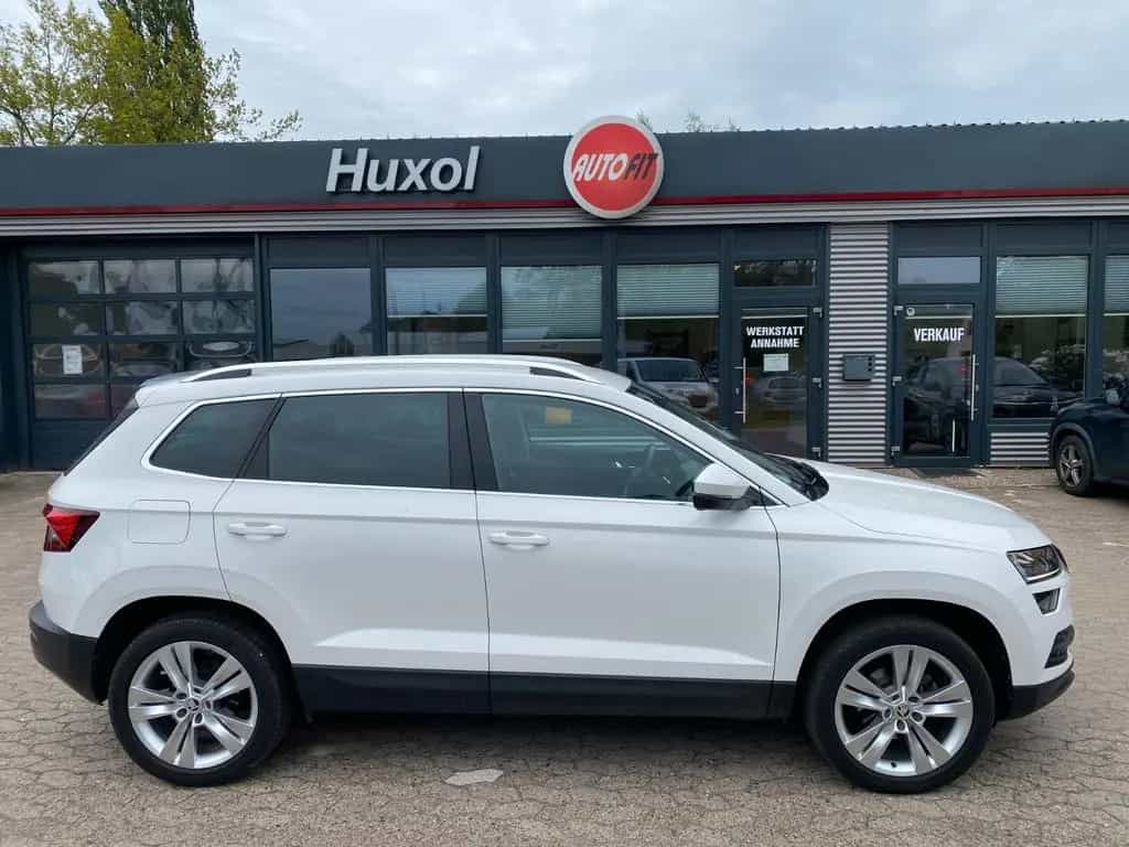 Skoda Karoq Style, ACC, AHK, 1.Hand, Top Zustand 09/2019-photo-8