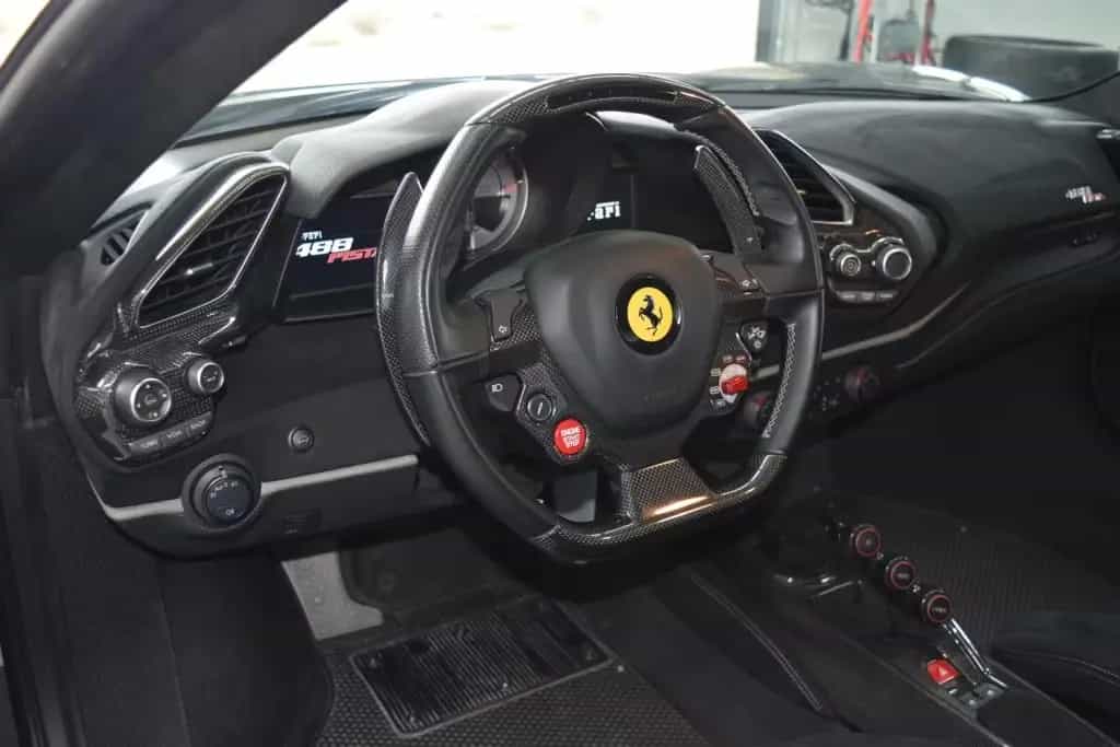 Ferrari 488 Pista Pista Lifting Kamera Telemetrie 04/2019-photo-3