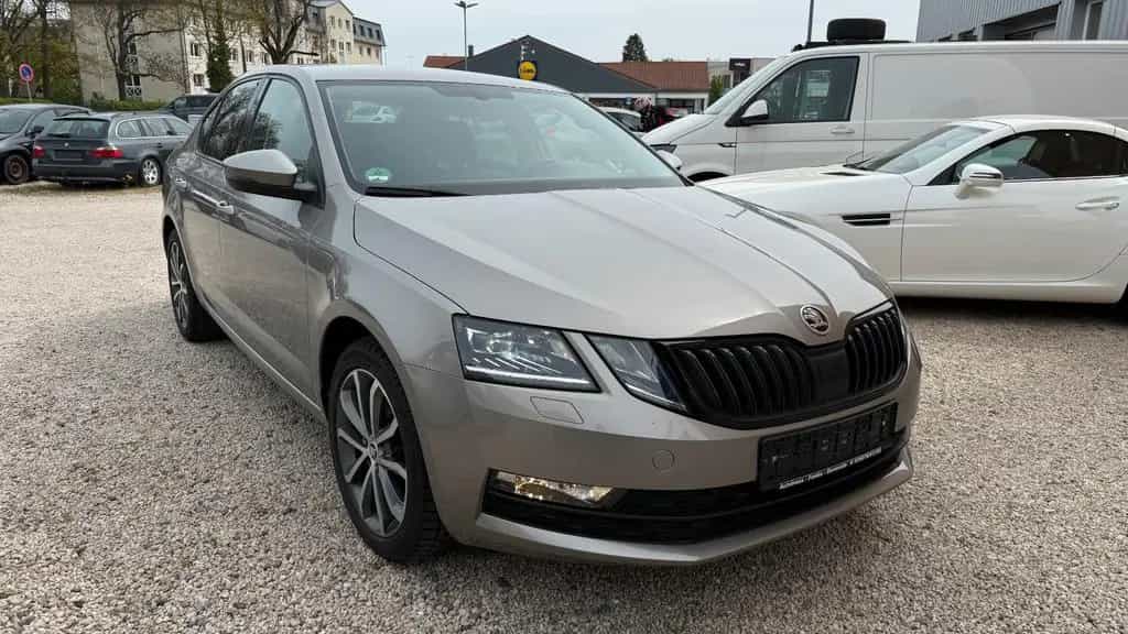 Skoda Octavia Lim. Drive 12/2017-photo-0