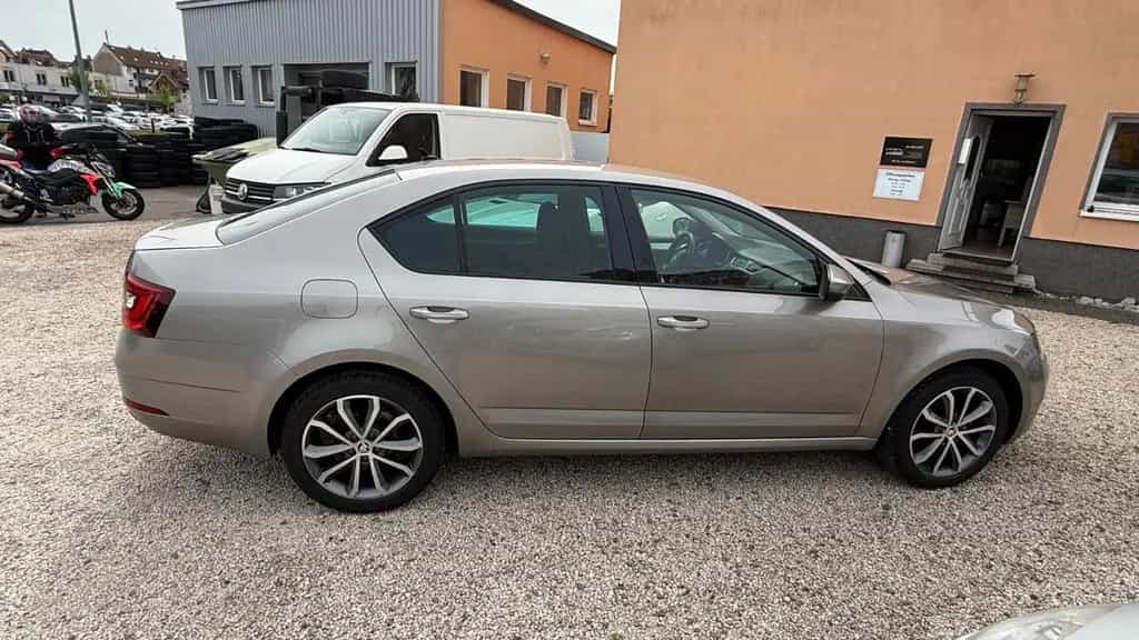 Skoda Octavia Lim. Drive 12/2017-photo-1