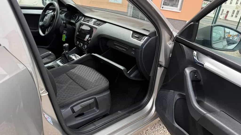 Skoda Octavia Lim. Drive 12/2017-photo-6