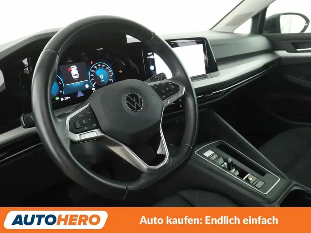 Volkswagen Golf VIII 2.0 TDI Life Aut.*NAVI*LED*ACC*PDC*SHZ 06/2021-photo-10