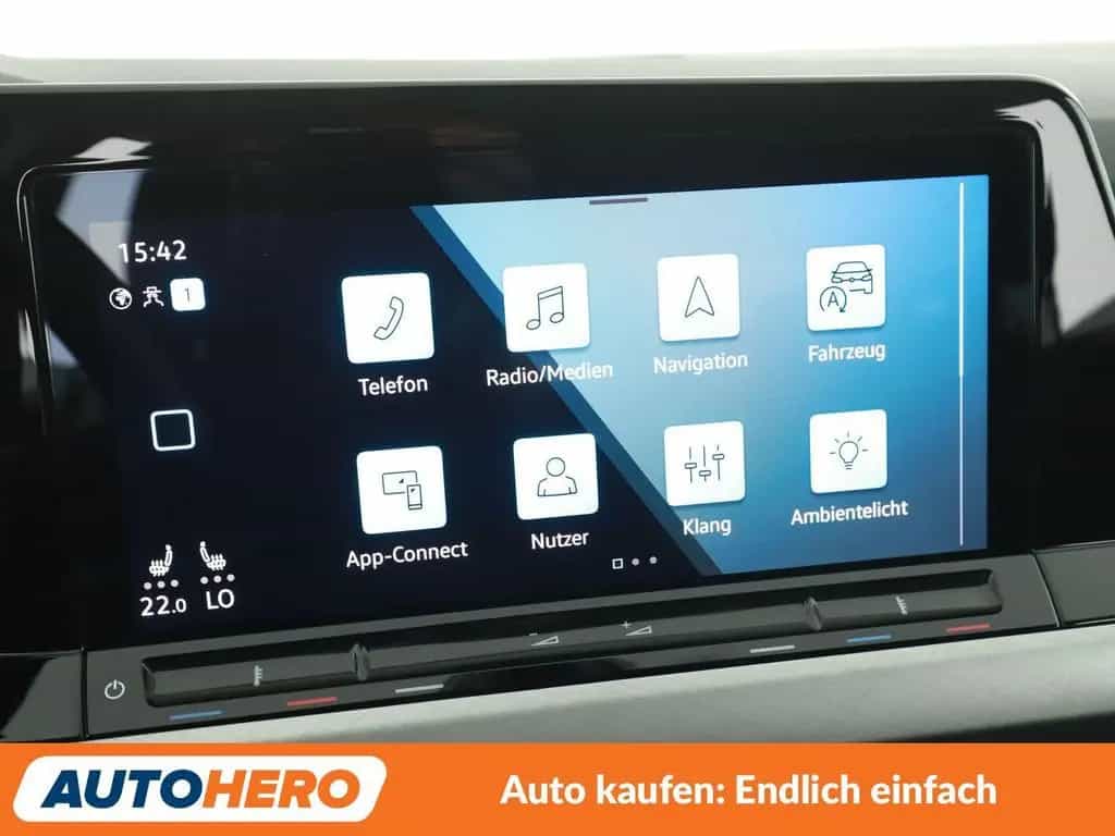 Volkswagen Golf VIII 2.0 TDI Life Aut.*NAVI*LED*ACC*PDC*SHZ 06/2021-photo-20