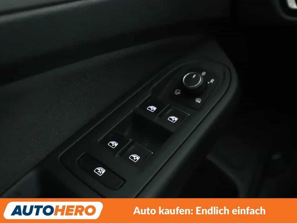 Volkswagen Golf VIII 2.0 TDI Life Aut.*NAVI*LED*ACC*PDC*SHZ 06/2021-photo-24