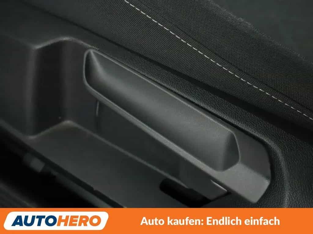 Volkswagen Golf VIII 2.0 TDI Life Aut.*NAVI*LED*ACC*PDC*SHZ 06/2021-photo-28