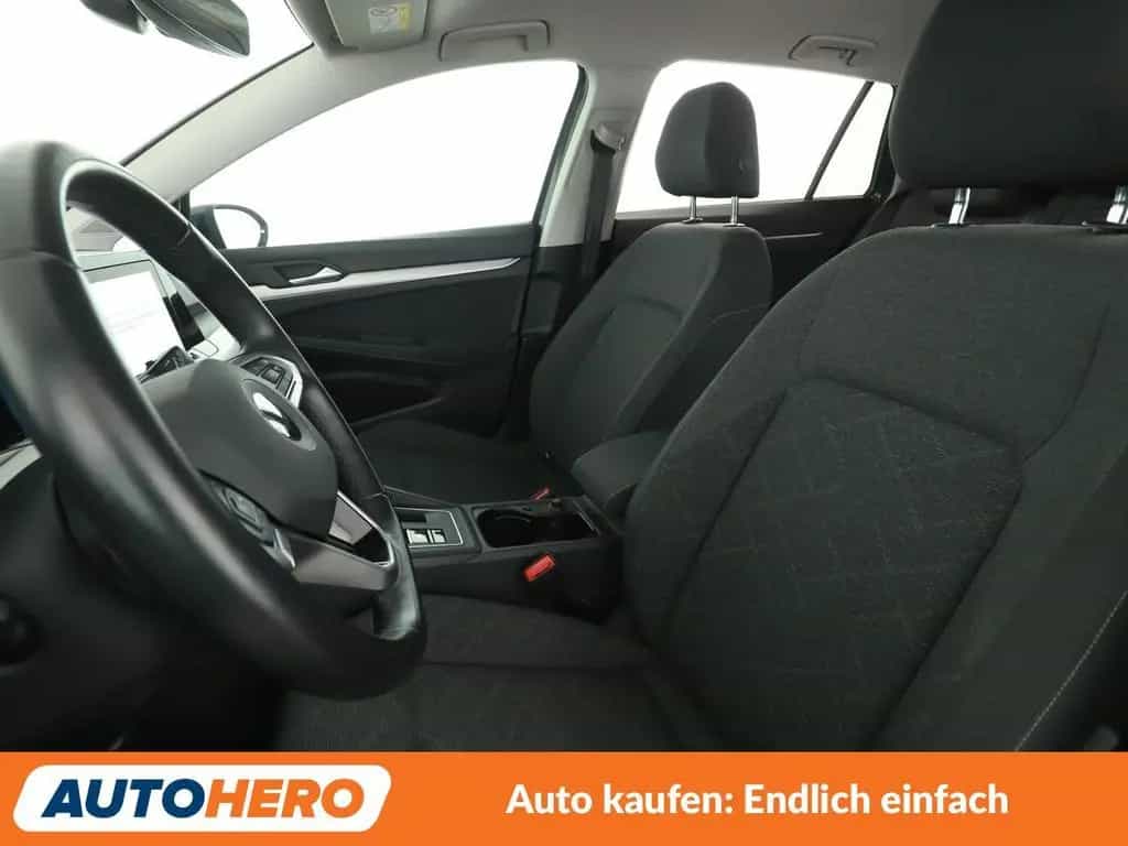 Volkswagen Golf VIII 2.0 TDI Life Aut.*NAVI*LED*ACC*PDC*SHZ 06/2021-photo-9