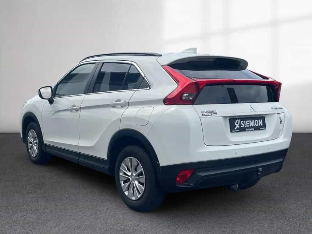 Mitsubishi Eclipse Cross 2WD 1.5 T-Mivec Basis AHK PDC Temp 08/2018-photo-2