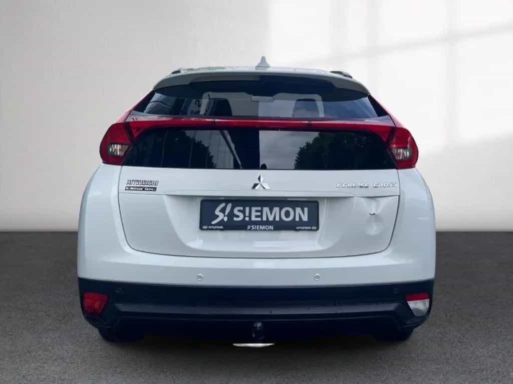 Mitsubishi Eclipse Cross 2WD 1.5 T-Mivec Basis AHK PDC Temp 08/2018-photo-3