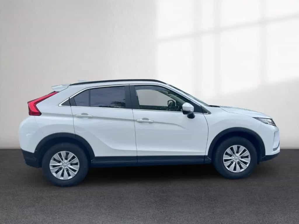Mitsubishi Eclipse Cross 2WD 1.5 T-Mivec Basis AHK PDC Temp 08/2018-photo-5