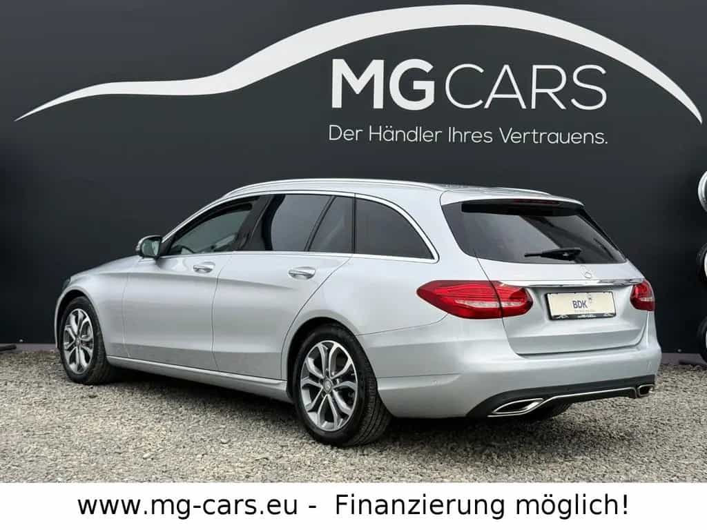 Mercedes-Benz C 250 C250 T~CGI~Leder~Navi~Xenon~99TKM~Airmatic~Top! 06/2015-photo-6