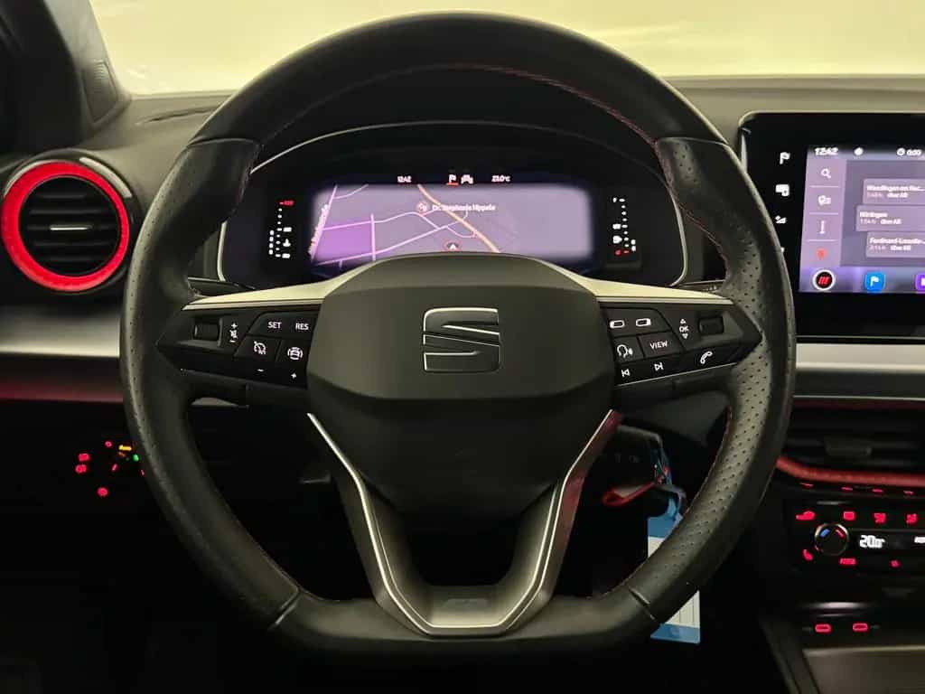 Seat Ibiza TSI FR virt. Cockpit Navi LED SFW Klima 02/2023-photo-16
