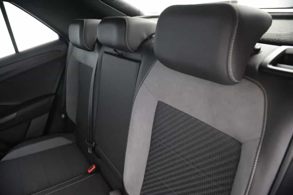 Volkswagen T-Roc R 2.0 TSI DSG 4MOTION | NAVI | LED | PANO 04/2021-photo-9