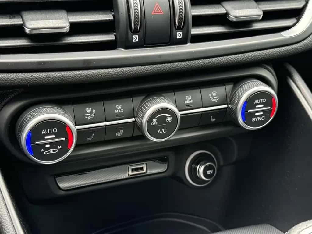 Alfa Romeo Giulia 2.0 Turbo 16V Veloce Q4 11/2023-photo-16