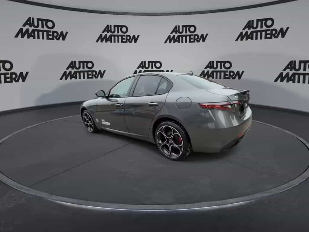Alfa Romeo Giulia 2.0 Turbo 16V Veloce Q4 11/2023-photo-5