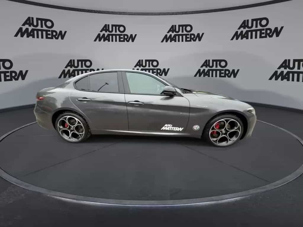 Alfa Romeo Giulia 2.0 Turbo 16V Veloce Q4 11/2023-photo-8