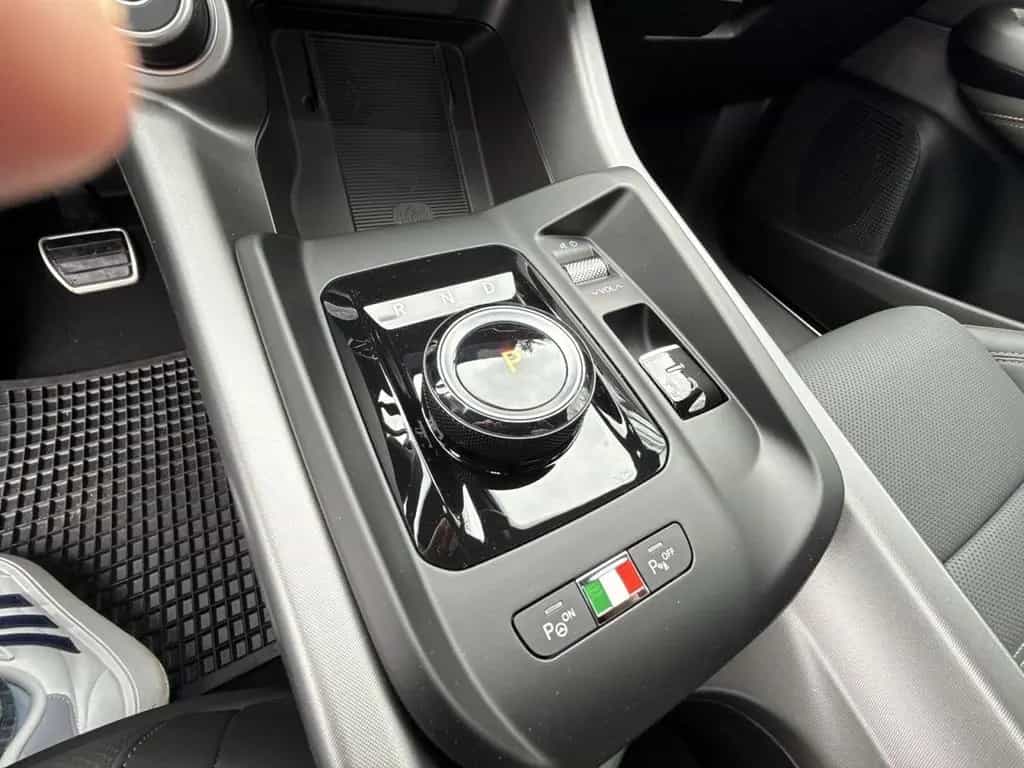 Alfa Romeo Tonale 1.5 VGT Mild Hybrid Veloce 08/2025-photo-20