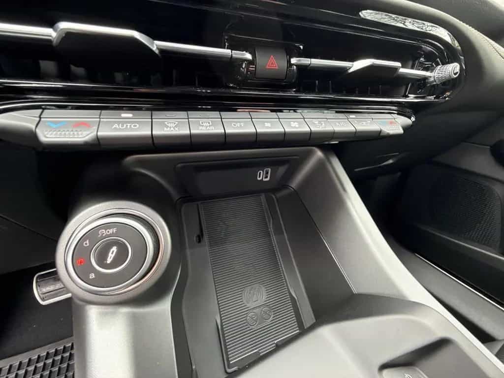 Alfa Romeo Tonale 1.5 VGT Mild Hybrid Veloce 08/2025-photo-21