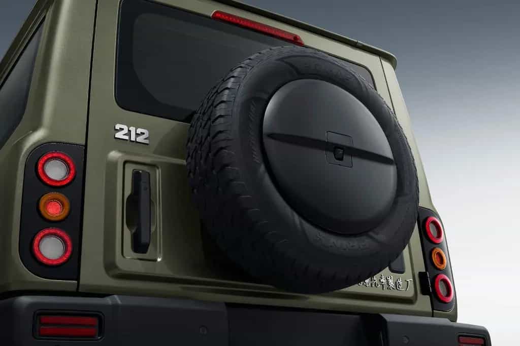 BAW 212 2.0 TCI 4WD *Keyless*Aut*360Kamera*Temp*SHZ* null-photo-5