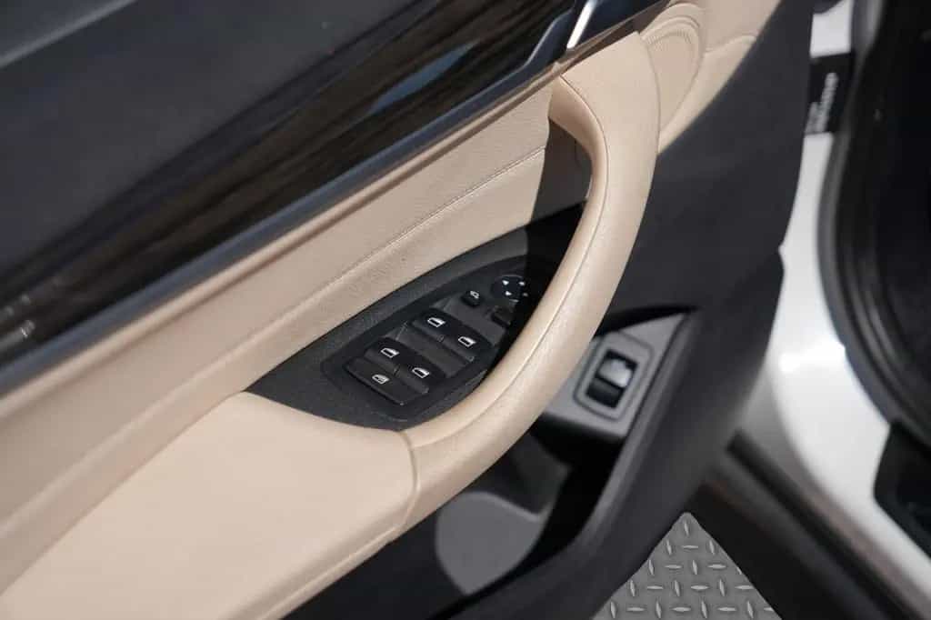 BMW X1 xDrive 25 I Advantage*1.HAND*KAMERA*NAVI*LED 06/2016-photo-24