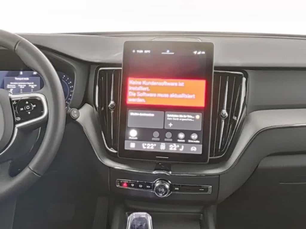 Volvo XC60 B5 B Plus Black Edition AWD HUD AHK Luftf. 09/2025-photo-14