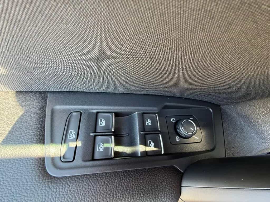 Volkswagen Tiguan Elegance 1.5 TSI DSG ACC MATRIX Kamera AH 02/2021-photo-21