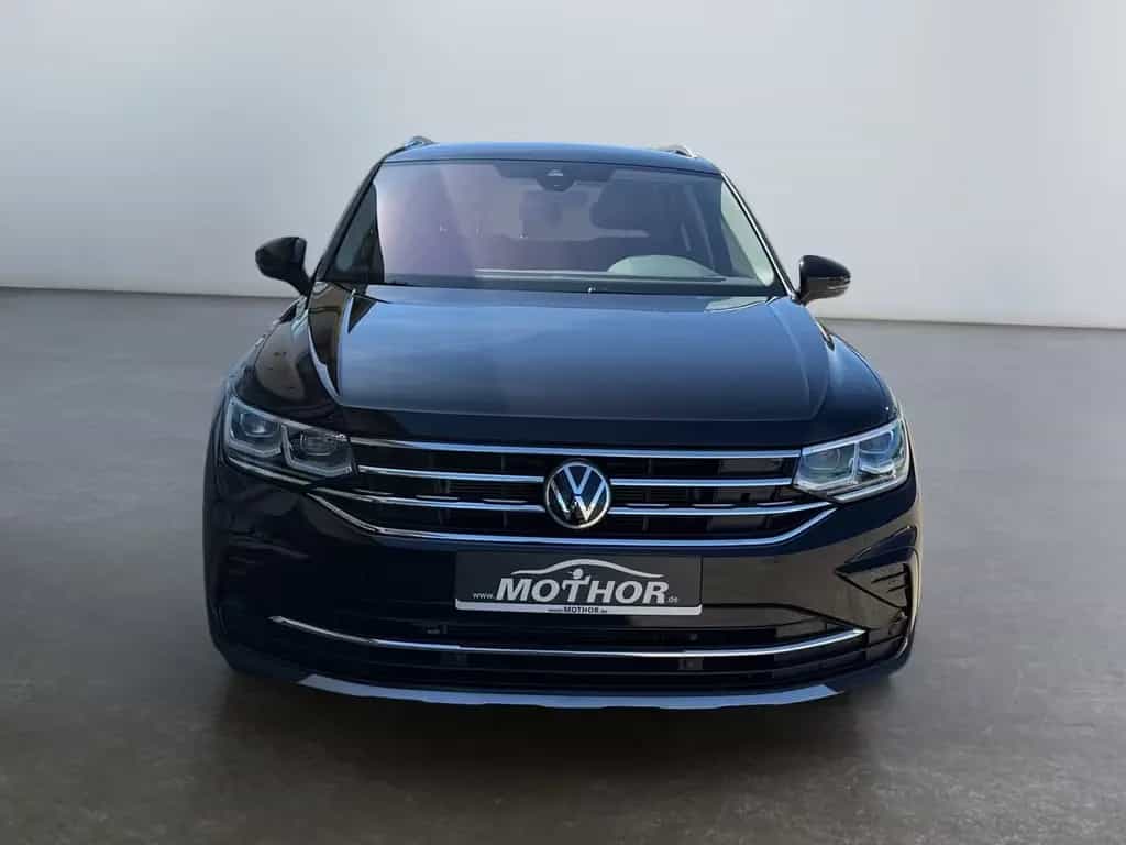 Volkswagen Tiguan Elegance 1.5 TSI DSG ACC MATRIX Kamera AH 02/2021-photo-5