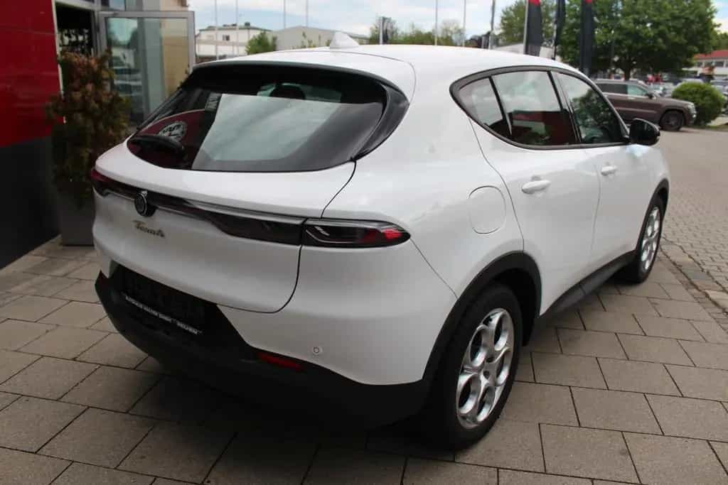 Alfa Romeo Tonale Super  0,99% Finanzierung 08/2023-photo-2
