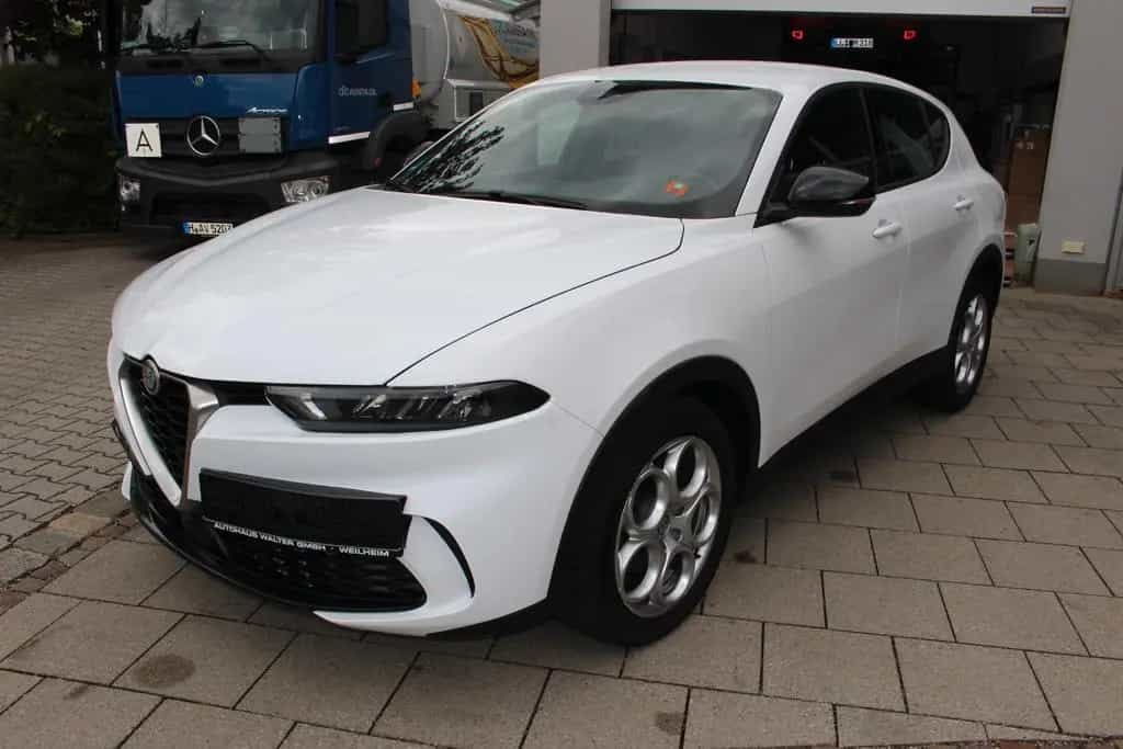 Alfa Romeo Tonale Super  0,99% Finanzierung 08/2023-photo-5