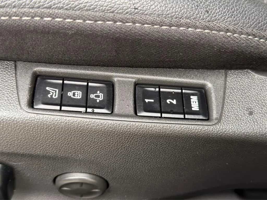 Opel Insignia ST Business 4x4 BOSE/Massage/CarPlay 10/2021-photo-27
