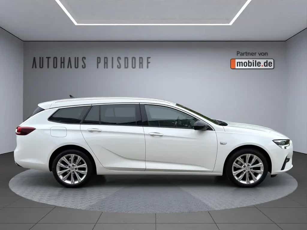 Opel Insignia ST Business 4x4 BOSE/Massage/CarPlay 10/2021-photo-3