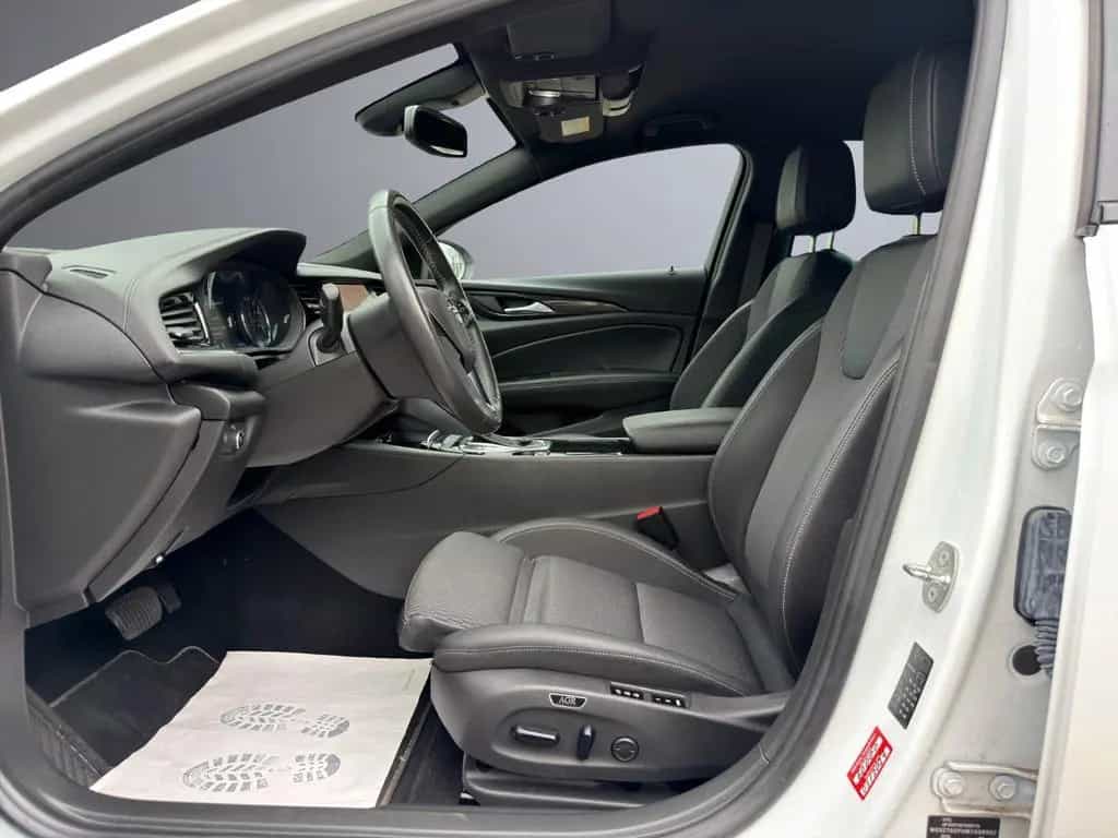 Opel Insignia ST Business 4x4 BOSE/Massage/CarPlay 10/2021-photo-8