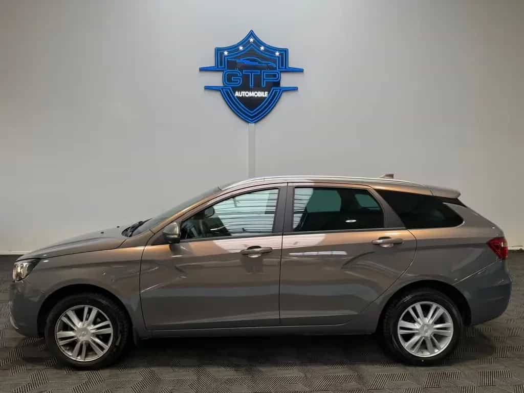 Lada Vesta Luxus *Automatik*1.Hand*R.Kamera* 07/2018-photo-6