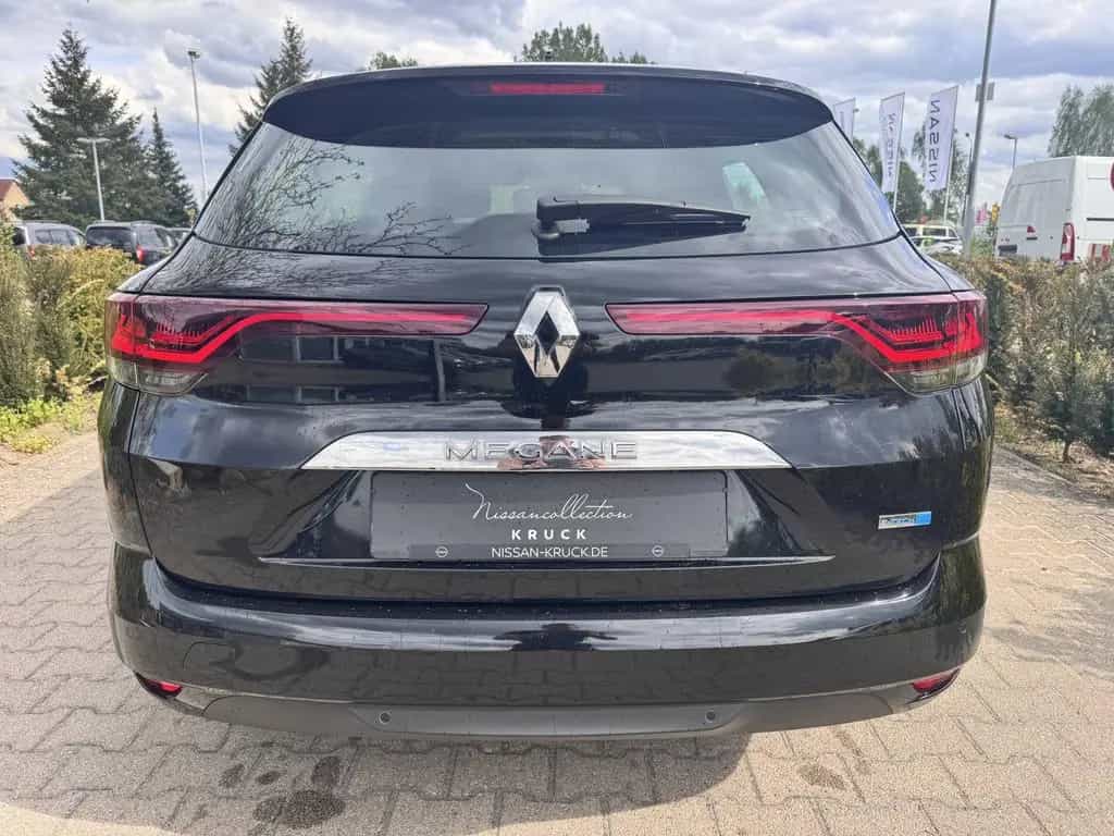 Renault Megane IV Grandtour 1.6 E-TECH Plug-in Hybrid 16 06/2022-photo-15