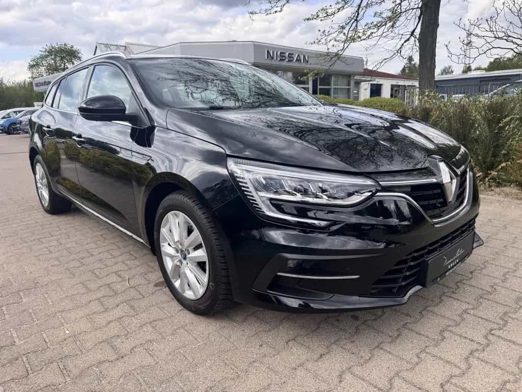 Renault Megane IV Grandtour 1.6 E-TECH Plug-in Hybrid 16 06/2022-photo-2