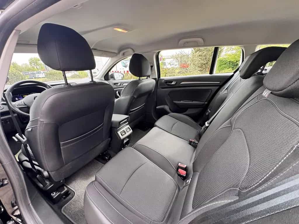 Renault Megane IV Grandtour 1.6 E-TECH Plug-in Hybrid 16 06/2022-photo-20