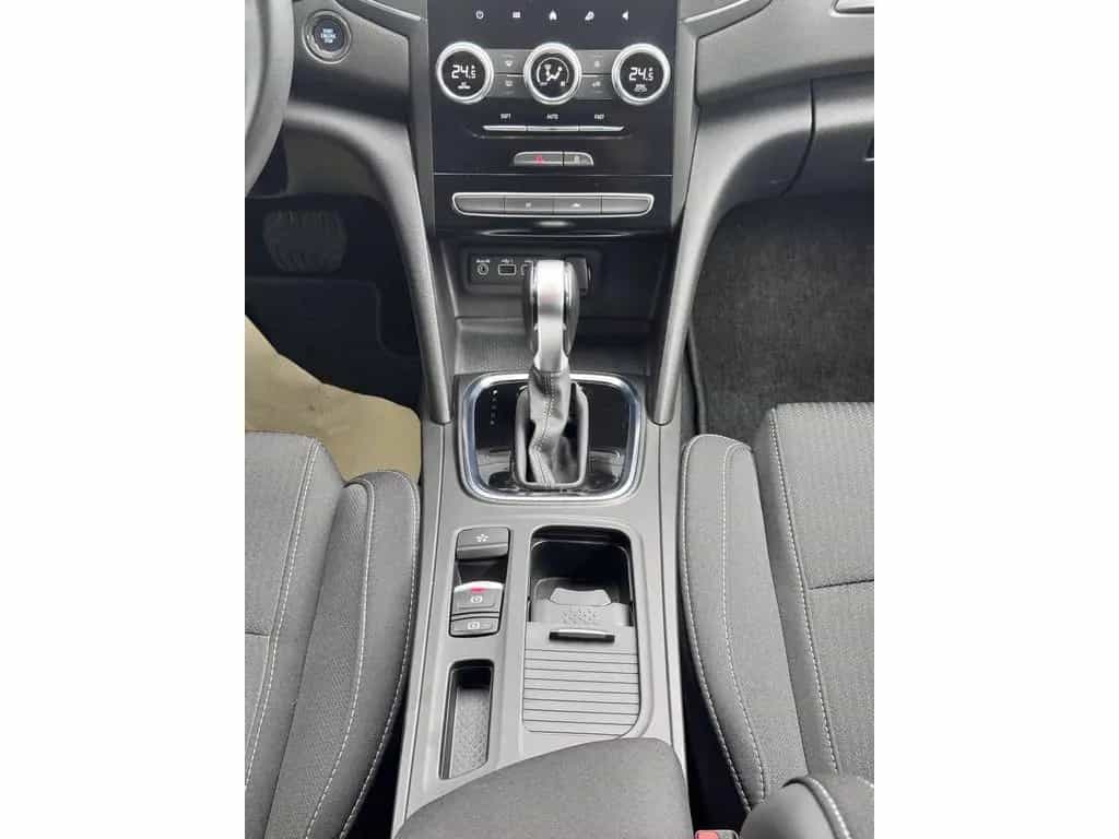 Renault Megane IV Grandtour 1.6 E-TECH Plug-in Hybrid 16 06/2022-photo-24