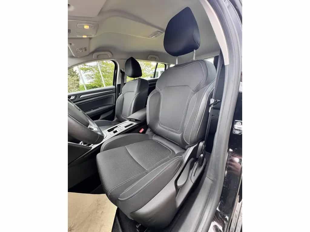 Renault Megane IV Grandtour 1.6 E-TECH Plug-in Hybrid 16 06/2022-photo-30
