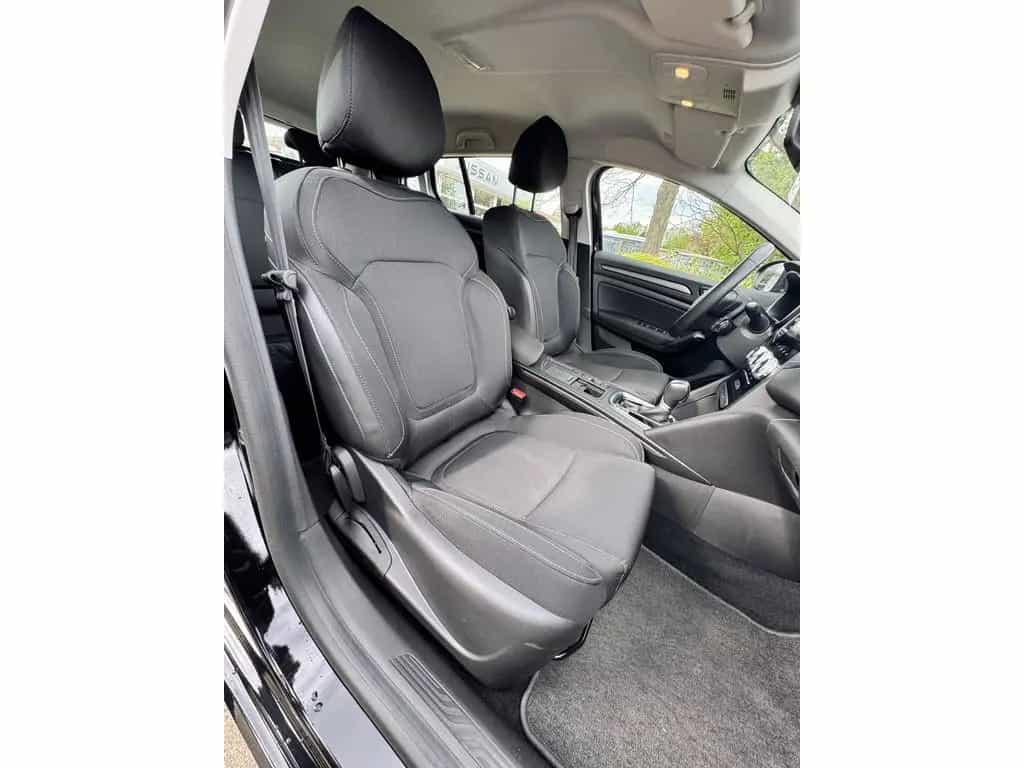 Renault Megane IV Grandtour 1.6 E-TECH Plug-in Hybrid 16 06/2022-photo-7