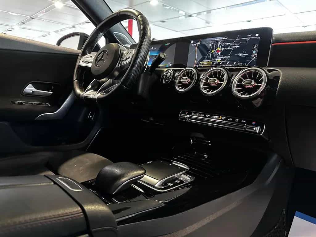 Mercedes-Benz A 35 AMG Lim. 4Matic//MultiBeam//Pano 01/2020-photo-18