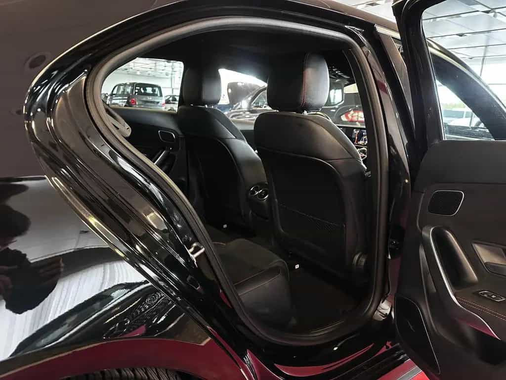 Mercedes-Benz A 35 AMG Lim. 4Matic//MultiBeam//Pano 01/2020-photo-19
