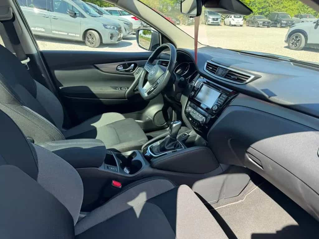 Nissan Qashqai 1.2 DIG-T N-Connecta Xtronic LED PGD AHK 03/2018-photo-17
