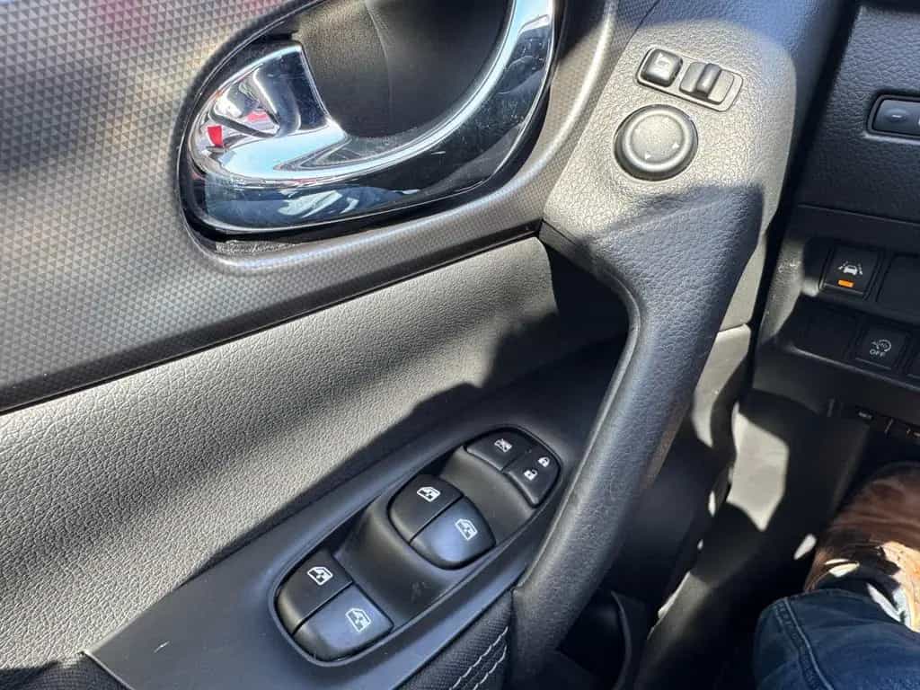 Nissan Qashqai 1.2 DIG-T N-Connecta Xtronic LED PGD AHK 03/2018-photo-26