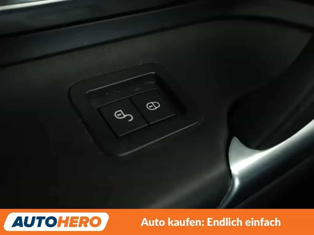 Land Rover Discovery Sport 2.0 Td4 SE AWD Aut.*NAVI*CAM* 02/2017-photo-25