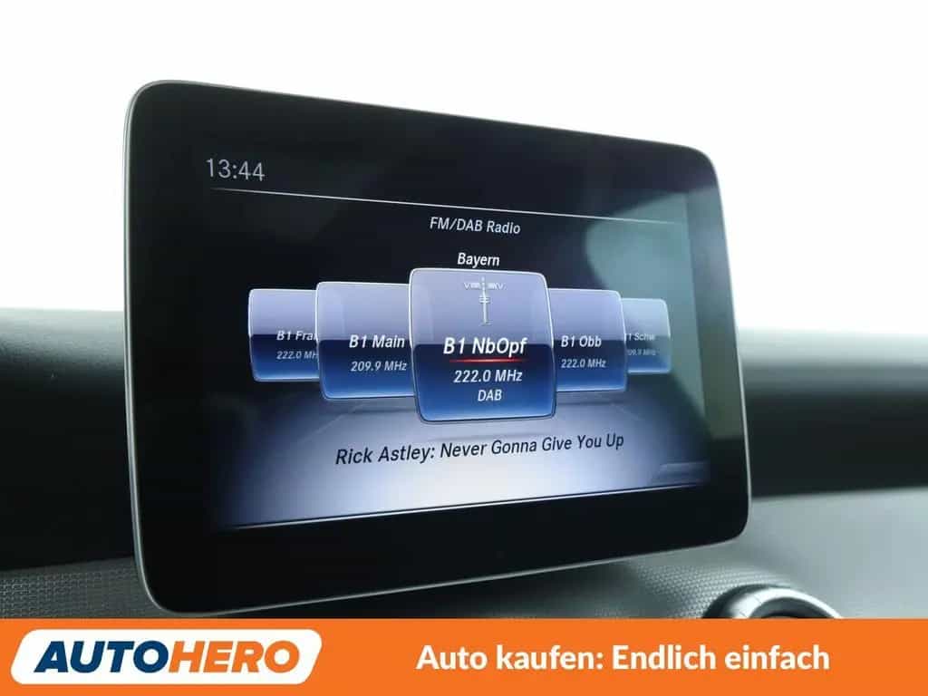 Mercedes-Benz CLA 220 4Matic Urban Aut.*LED*NAVI*ACC*CAM*PDC* 01/2018-photo-20
