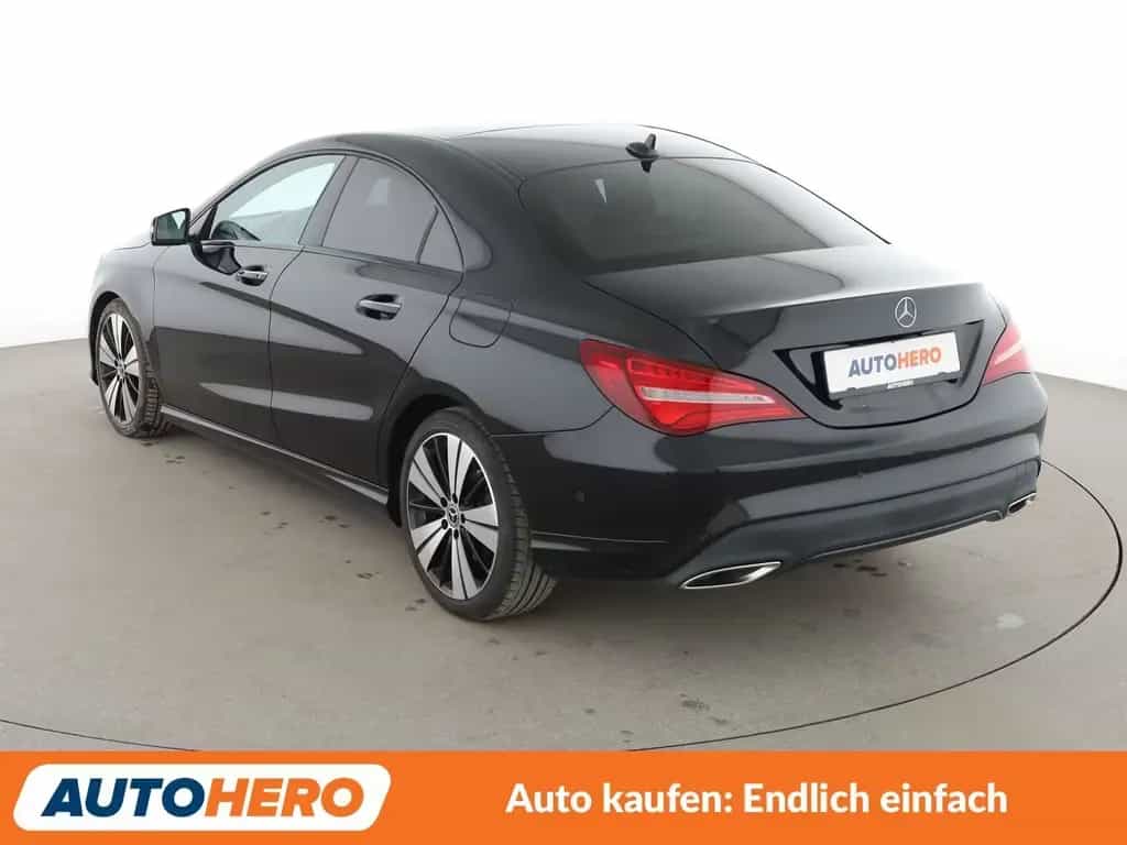 Mercedes-Benz CLA 220 4Matic Urban Aut.*LED*NAVI*ACC*CAM*PDC* 01/2018-photo-3