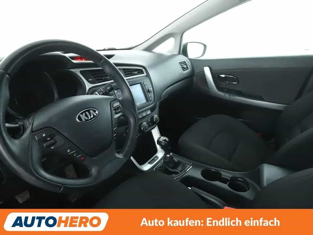 Kia cee'd / Ceed cee'd 1.6 GDI Spirit *NAVI*CAM*SHZ*KLIMA* 04/2018-photo-10