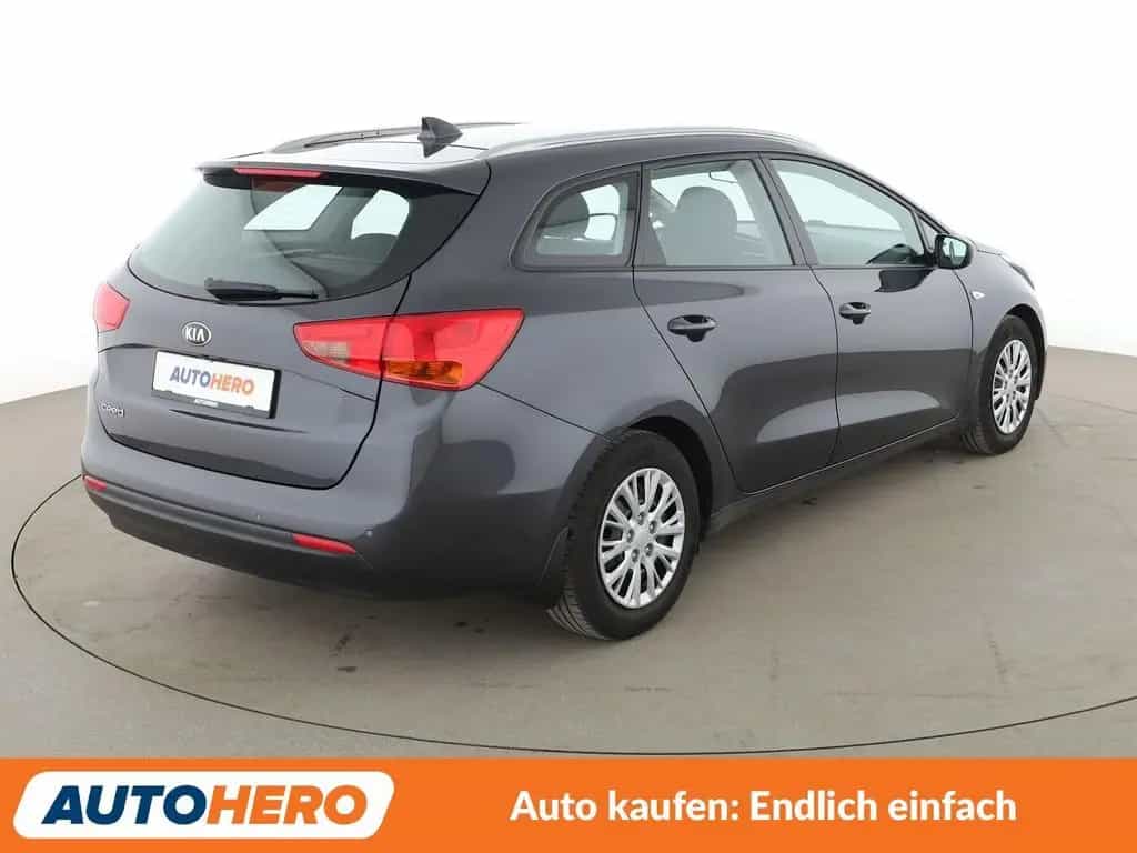 Kia cee'd / Ceed cee'd 1.6 GDI Spirit *NAVI*CAM*SHZ*KLIMA* 04/2018-photo-5