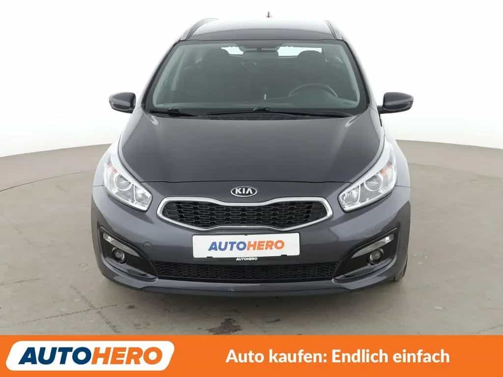 Kia cee'd / Ceed cee'd 1.6 GDI Spirit *NAVI*CAM*SHZ*KLIMA* 04/2018-photo-8