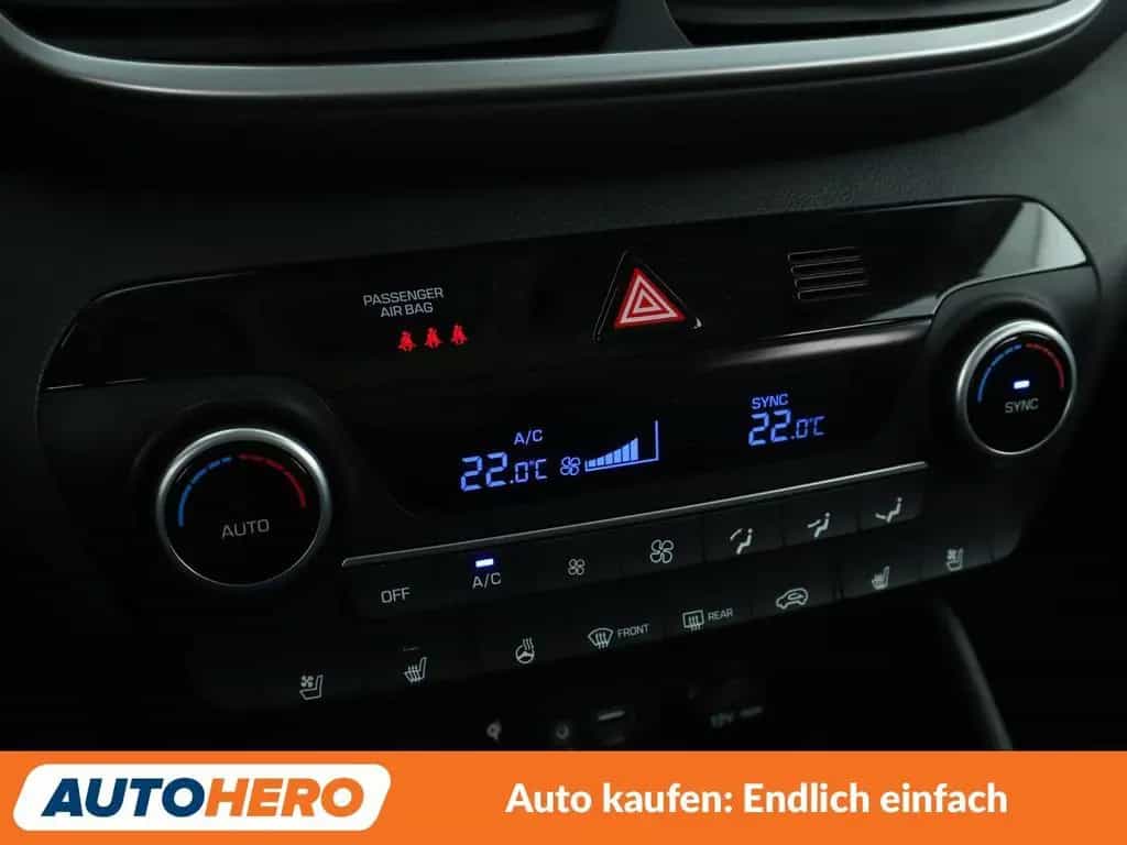 Hyundai Tucson 1.6 TGDI Premium 4WD Aut.*NAVI*LED*SPUR* 11/2019-photo-22