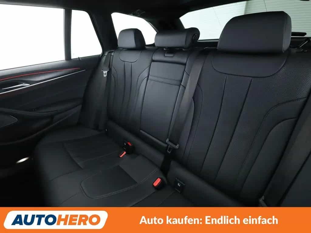 BMW 5 Series 5er 520d xDrive M Sport Aut.*NAVI*LASER*HUD*H&K* 12/2021-photo-13